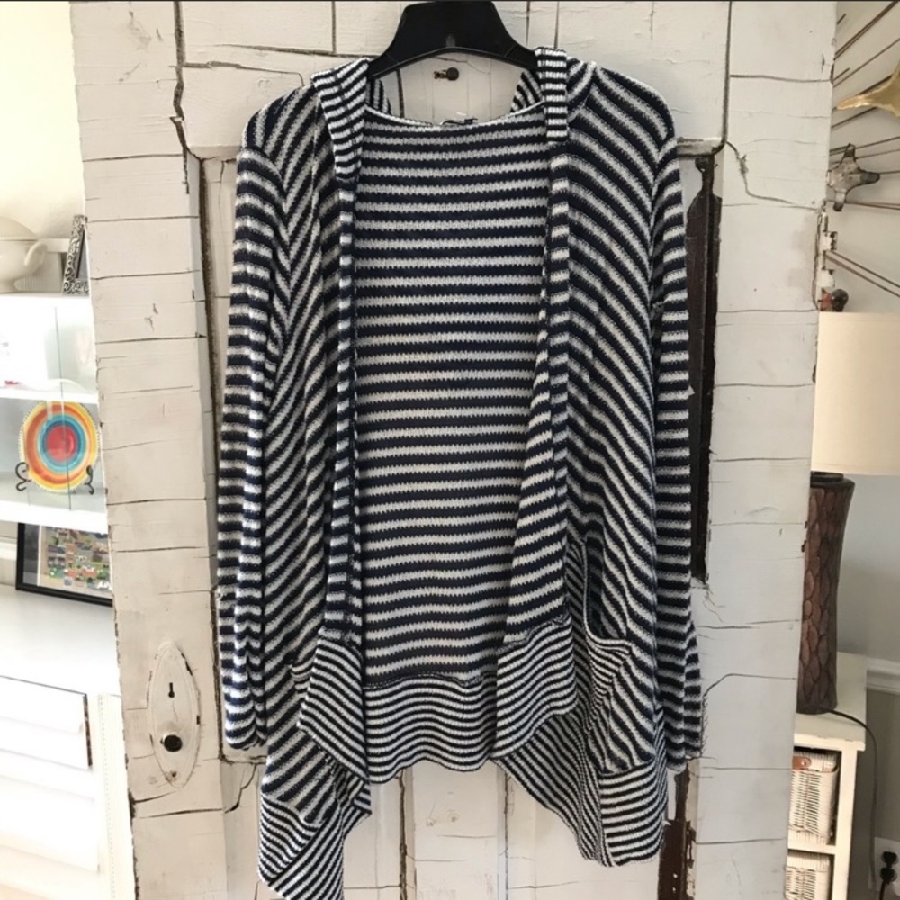 Splendid navy and white hooded knit cardigan